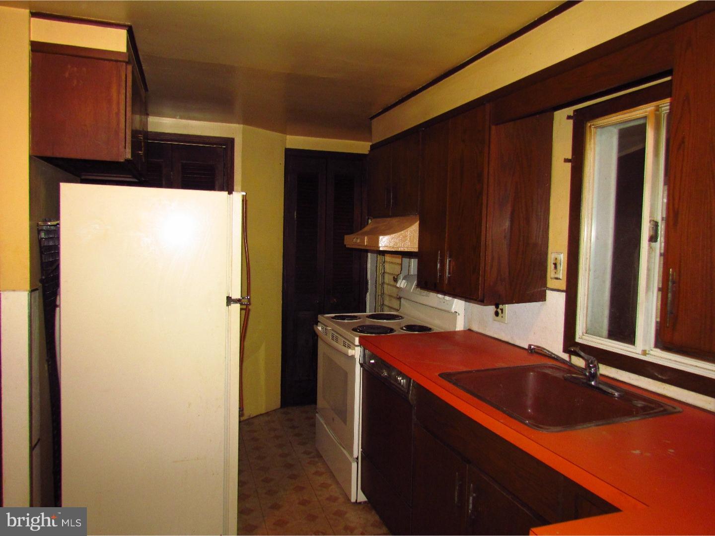 235 Fitzwatertown Road Willow Grove, PA 19090 - Photo 15 of 22 Kitchen
