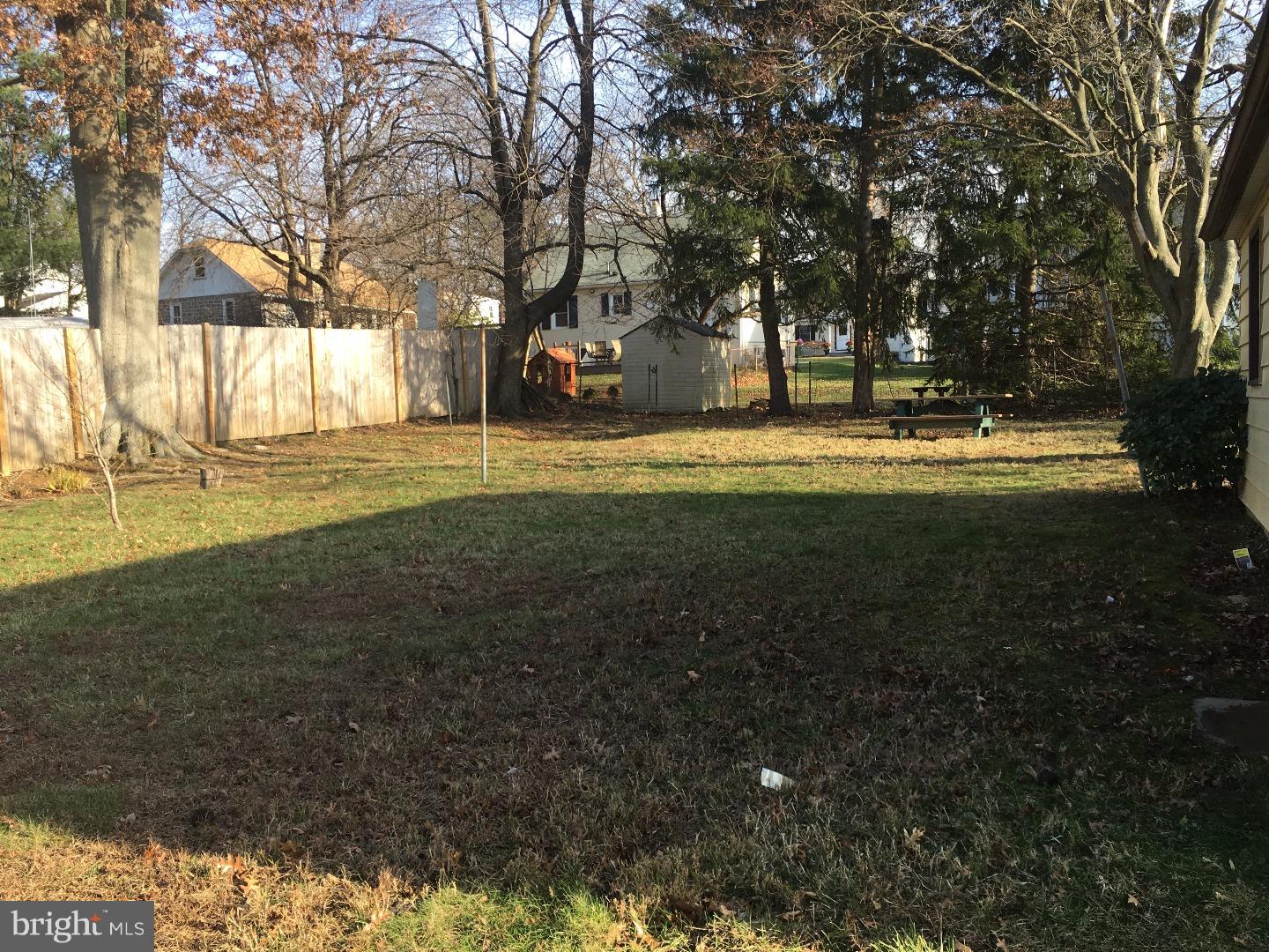 235 Fitzwatertown Road Willow Grove, PA 19090 - Photo 4 of 22 Back Yard