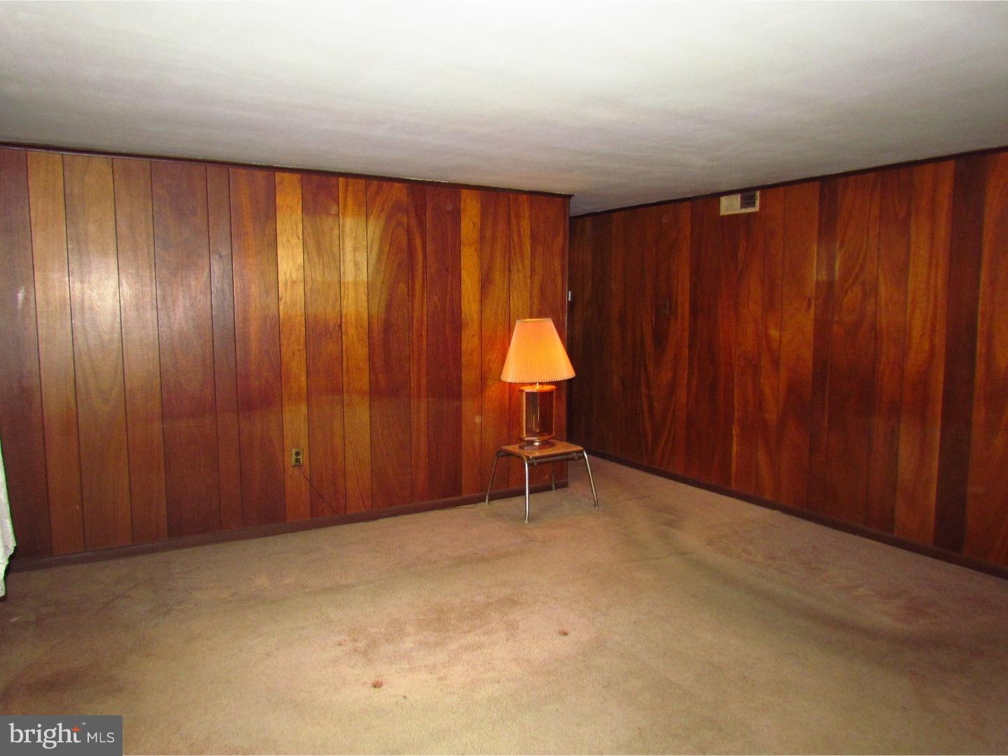 235 Fitzwatertown Road Willow Grove, PA 19090 - Photo 9 of 22 Living Room