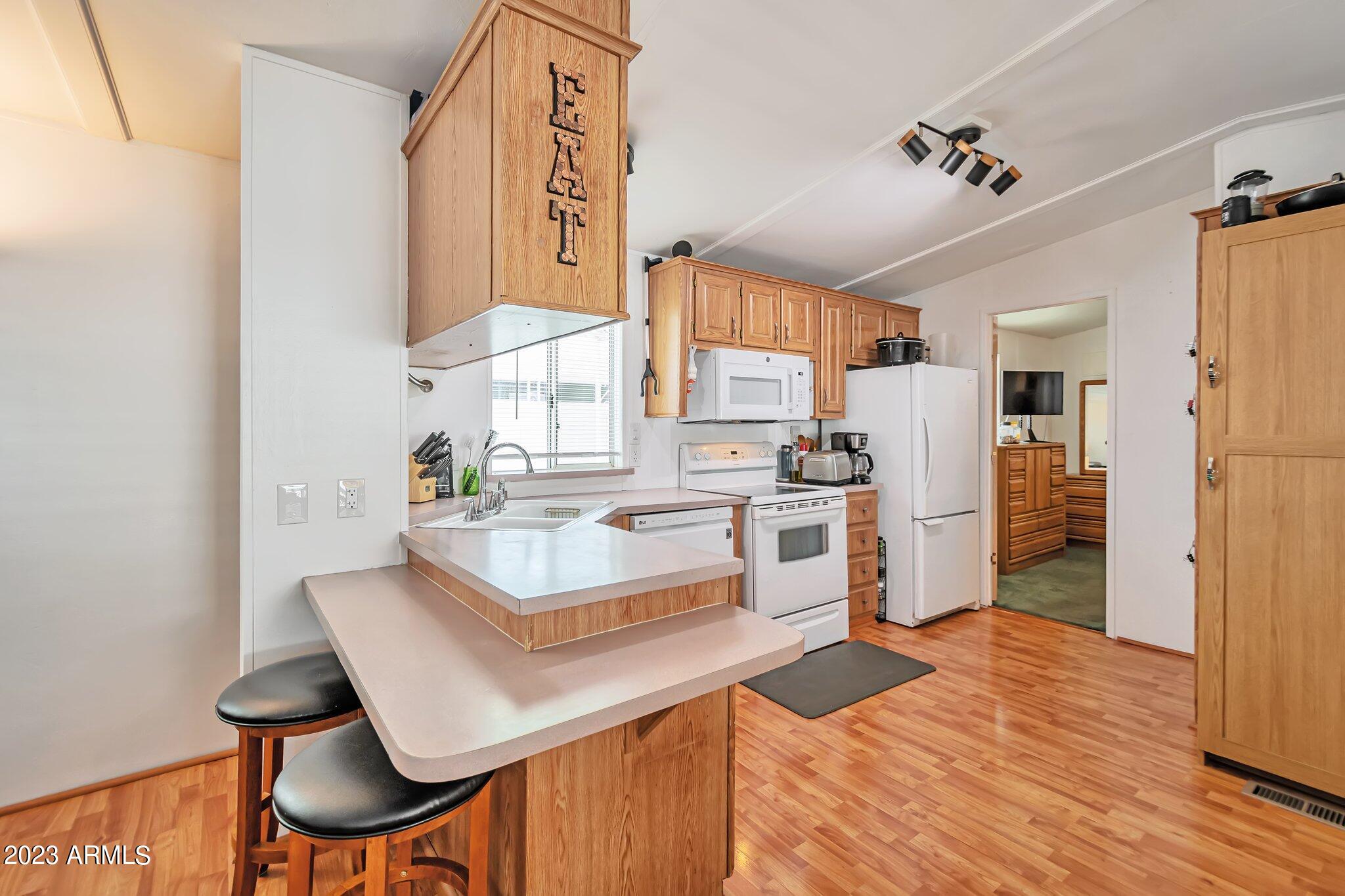 301 South Signal Butte Road, Unit 204 Apache Junction, AZ 85120 - Photo 8 of 24 KT & MBR