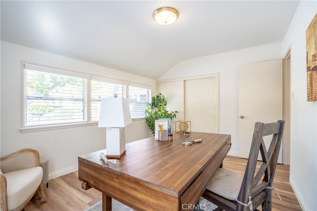 3610 Cartwright Street Pasadena, CA 91107 - Photo 24 of 75 a dining room with furniture and window