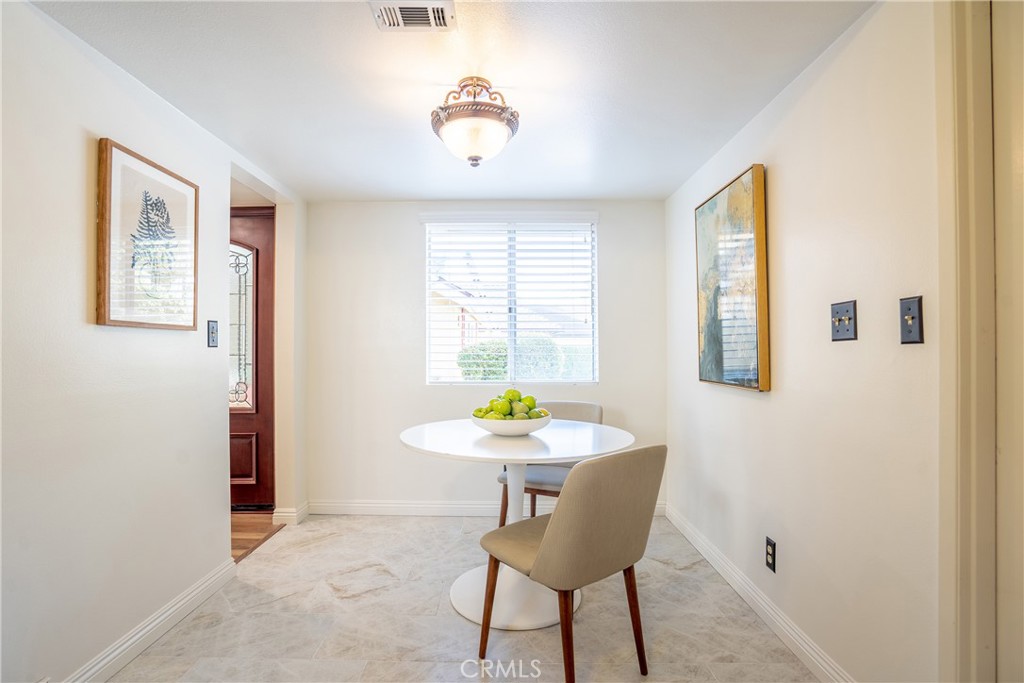 3610 Cartwright Street Pasadena, CA 91107 - Photo 37 of 75 a dining room with furniture and window