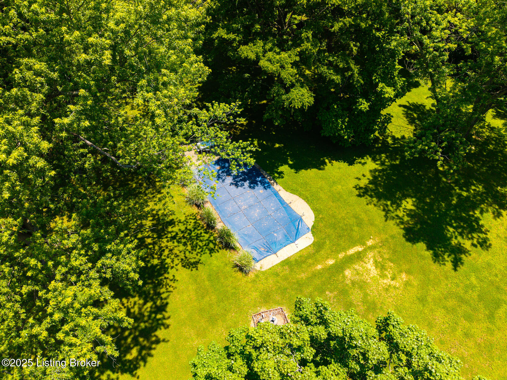 6712 Cooper Chapel Road Louisville, KY 40229 - Photo 73 of 78 DJI_20250602134324_0804_D