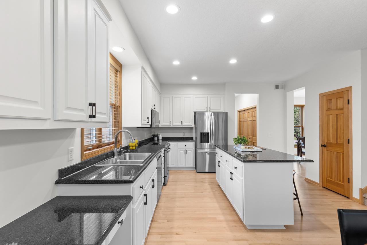 18780 Pathfinder Drive Eden Prairie, MN 55347 - Photo 18 of 59