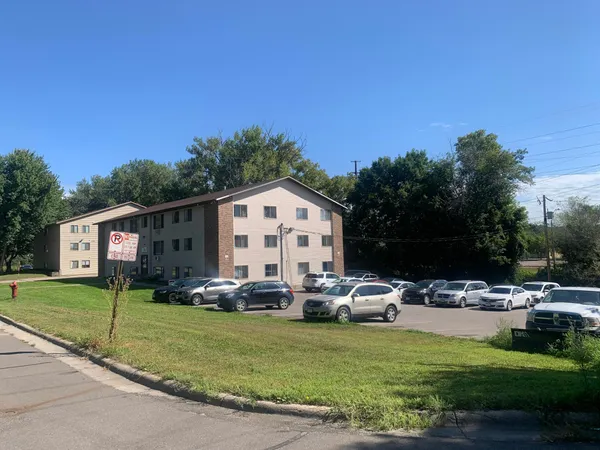 $1,300 | 1450 5th Avenue South, Unit 202, St. Cloud, MN 56301