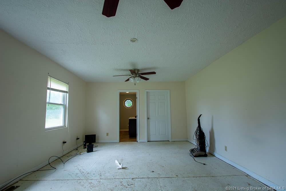 4255 North Whitsett Road Austin, IN 47102 - Photo 6 of 17 Gallery Image 6