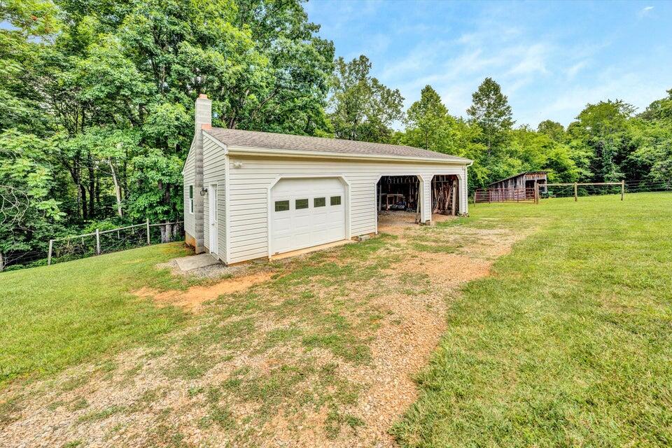 8451 Holly Tree Road Boones Mill, VA 24065 - Photo 54 of 67 20240614182127408010000000-o
