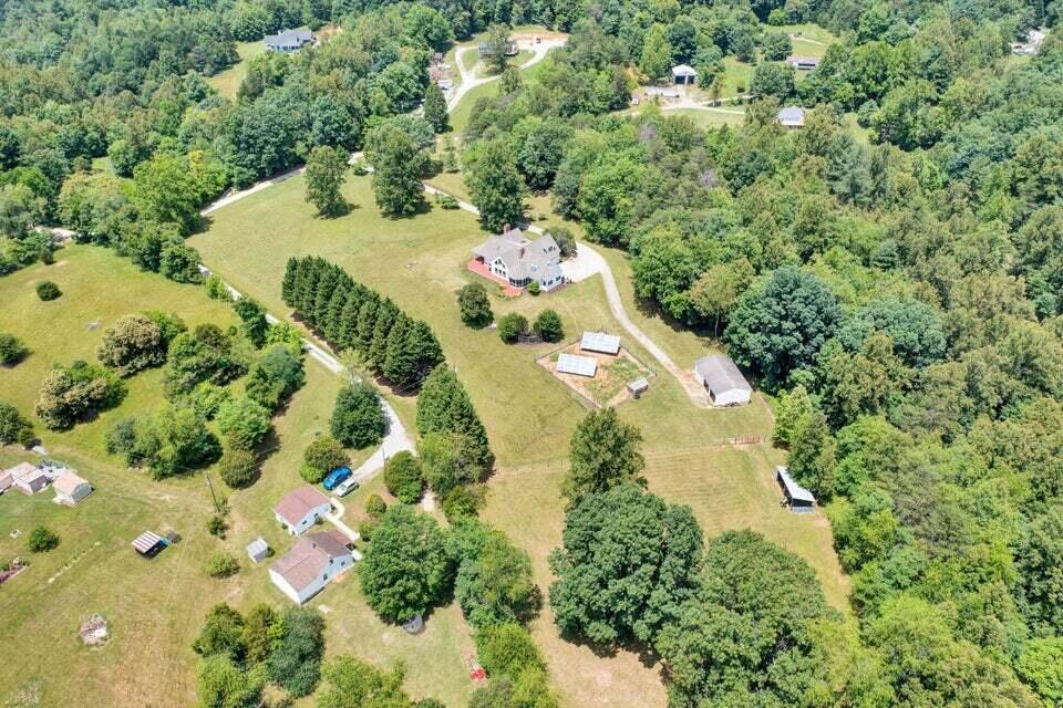8451 Holly Tree Road Boones Mill, VA 24065 - Photo 59 of 67 20240614182146086071000000-o