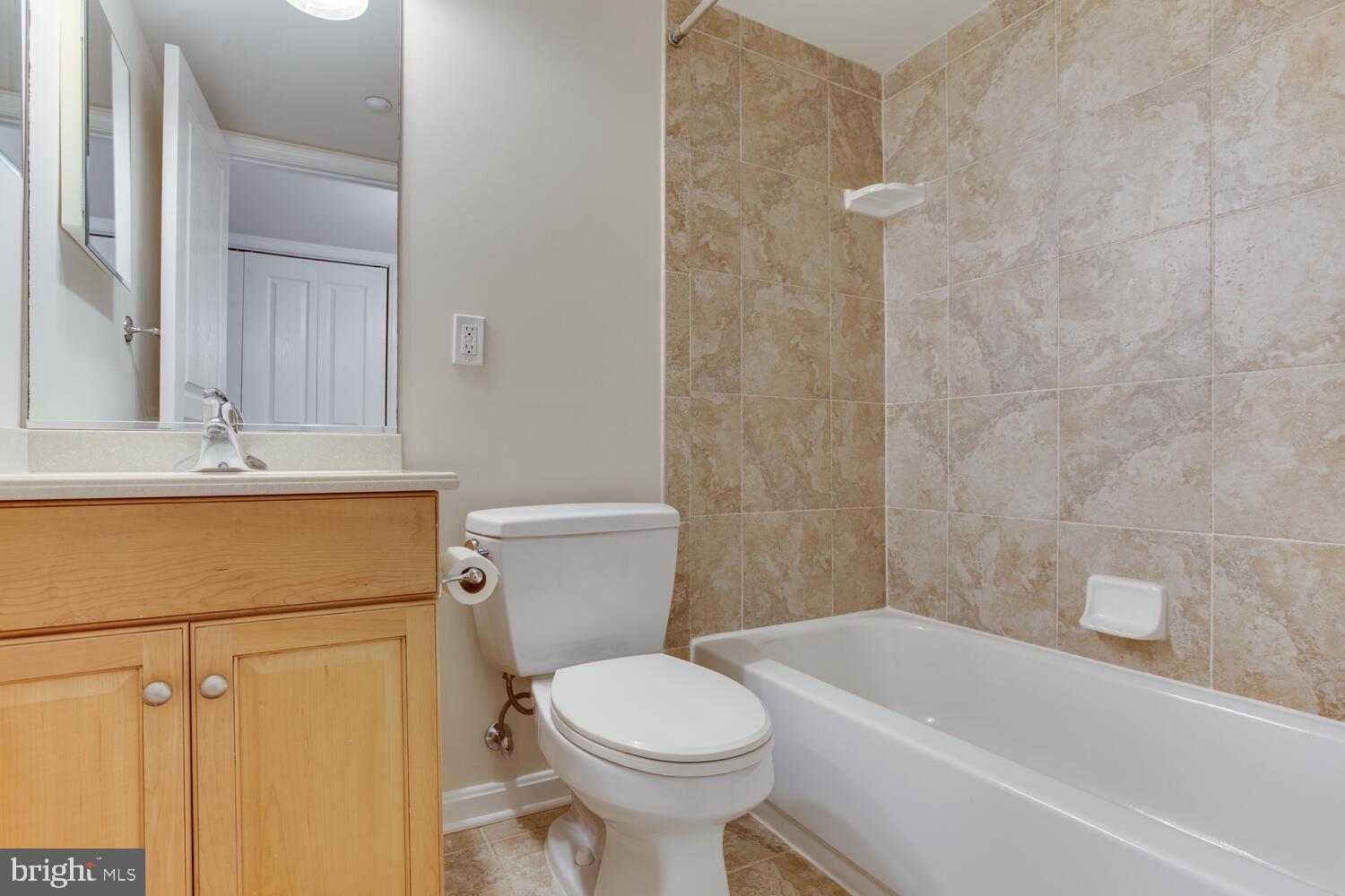 8501 Bayside Road, Unit 408 Chesapeake Beach, MD 20732 - Photo 24 of 34 Hall full bathroom.