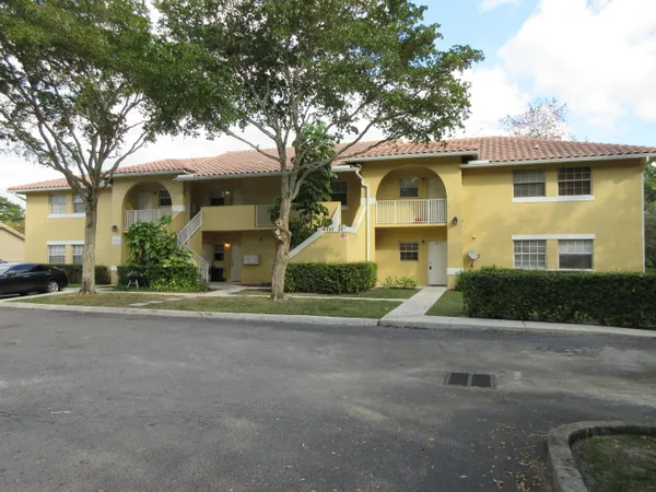 $2,500 | 4111 Northwest 114th Avenue, Coral Springs, FL 33065