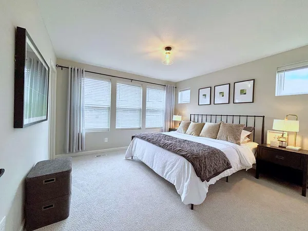 $467,779 | 212 Junco Road North, Lake Elmo, MN 55042