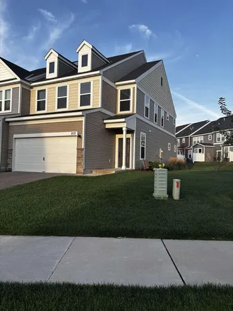$467,779 | 212 Junco Road North, Lake Elmo, MN 55042