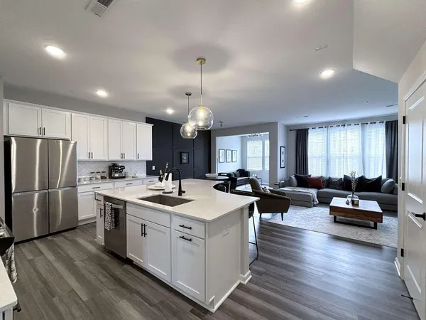 $467,779 | 212 Junco Road North, Lake Elmo, MN 55042