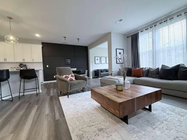 $467,779 | 212 Junco Road North, Lake Elmo, MN 55042