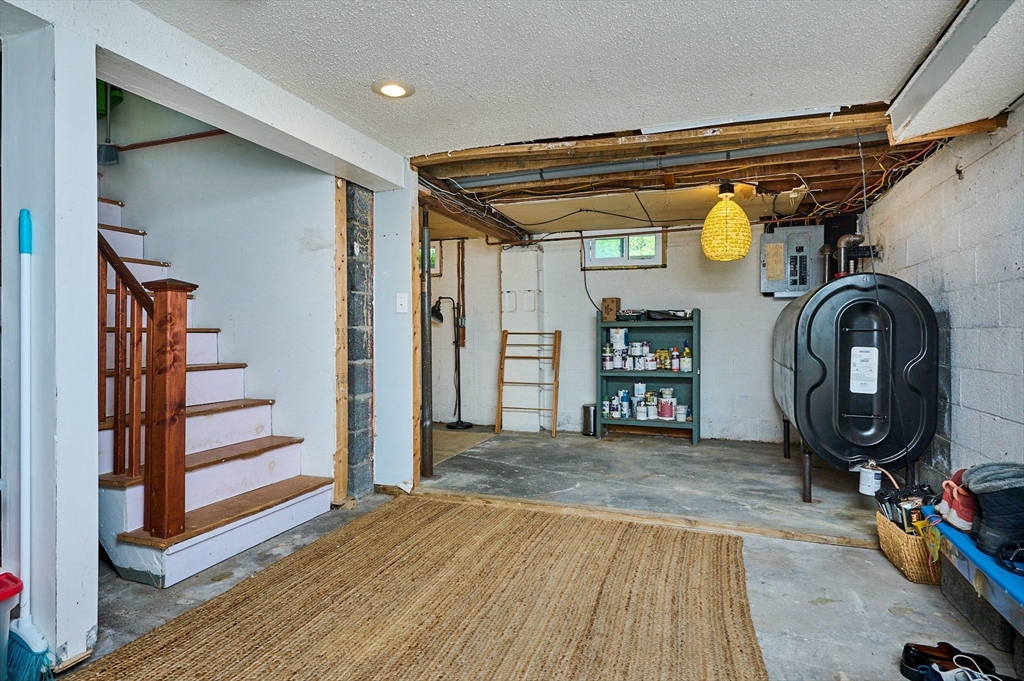 193 Rocky Hill Road Hadley, MA 01035 - Photo 19 of 30 Gallery Image 19