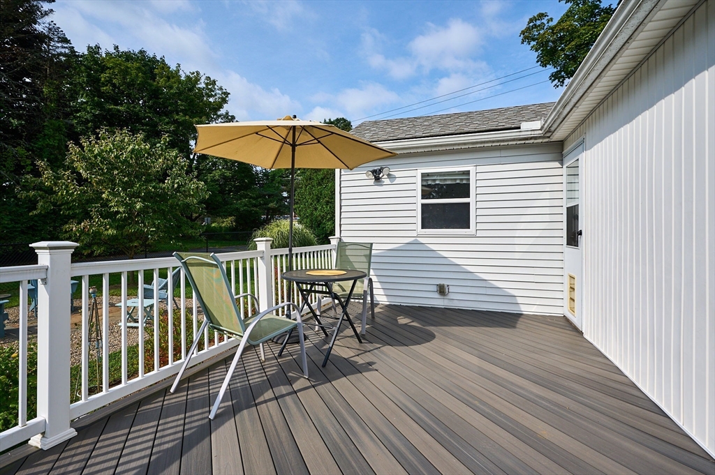 193 Rocky Hill Road Hadley, MA 01035 - Photo 4 of 30 Gallery Image 4