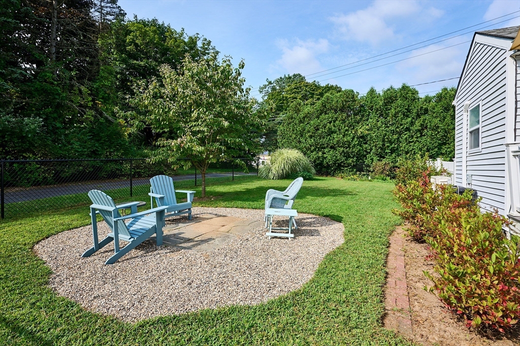 193 Rocky Hill Road Hadley, MA 01035 - Photo 5 of 30 Gallery Image 5