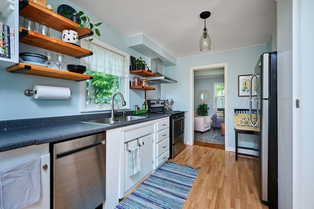 193 Rocky Hill Road Hadley, MA 01035 - Photo 7 of 30 Gallery Image 7
