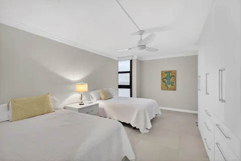 $1,195,000 | 5540 North Ocean Drive, Unit 14B, Singer Island, FL 33404
