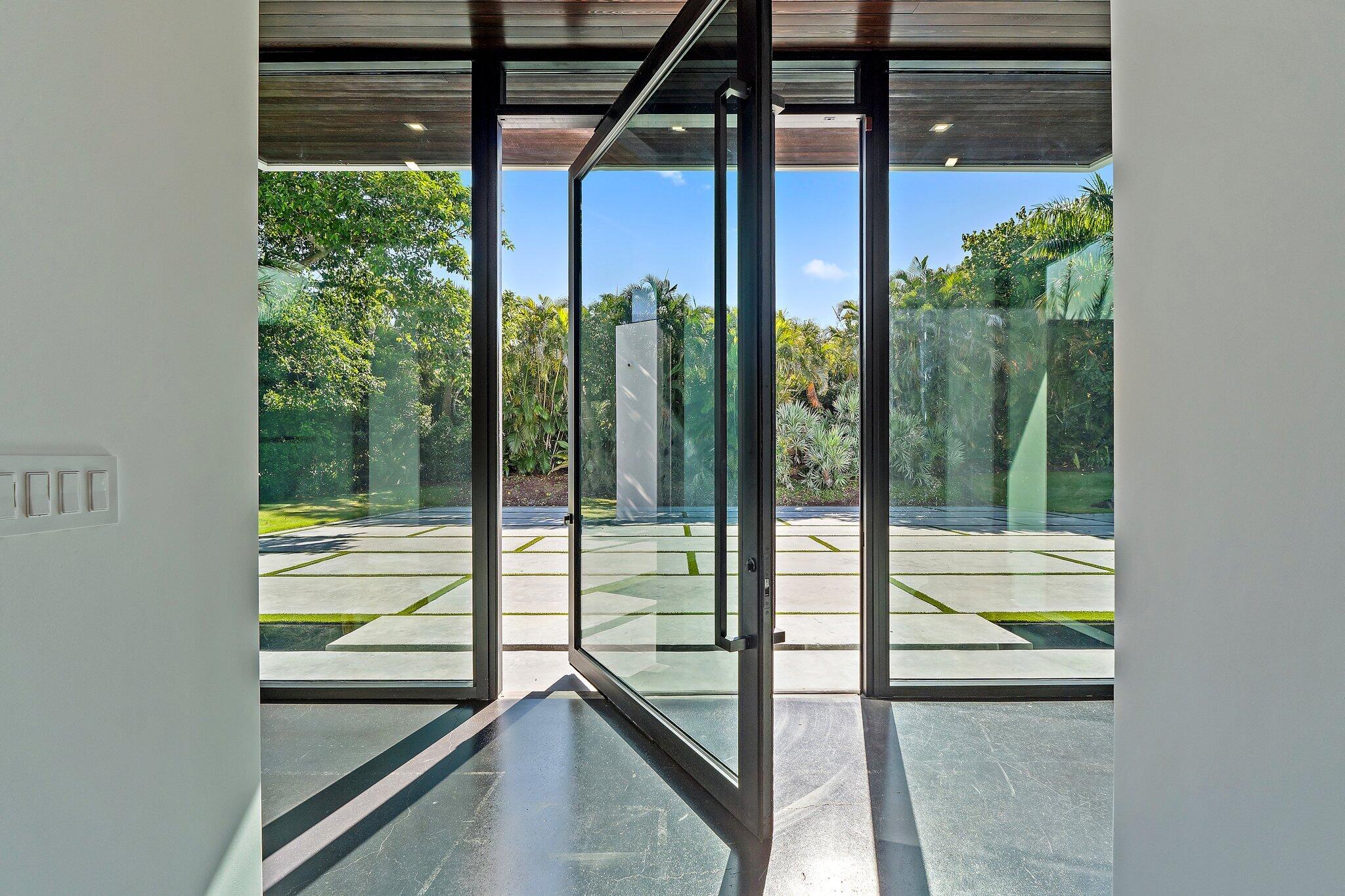 12 North Beach Road Jupiter Island, FL 33455 - Photo 11 of 95 078-12NBeachRd-HobeSound-SMALL