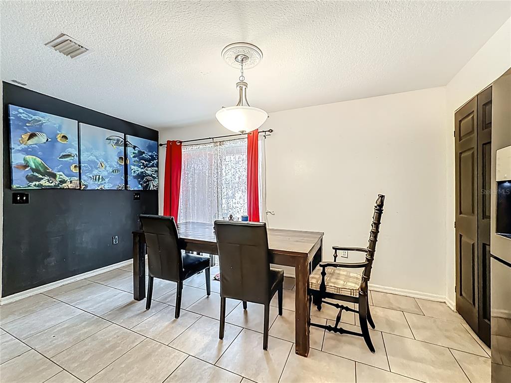 11112 Hidden Breeze Drive Wimauma, FL 33598 - Photo 20 of 41