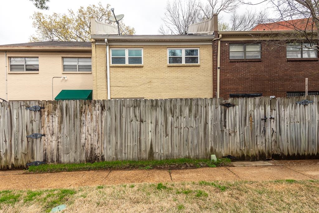 863 South Yates Road, Unit 3 Memphis, TN 38120 - Photo 31 of 36 Gallery Image 31