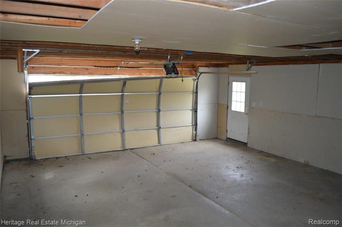 7323 Cedar Lake Road Pinckney, MI 48169 - Photo 31 of 32 77083.jpg