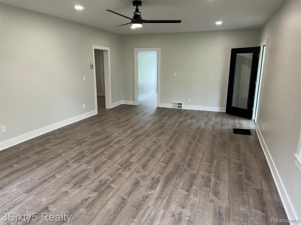 3555 South Livernois Road Rochester Hills, MI 48307 - Photo 8 of 32