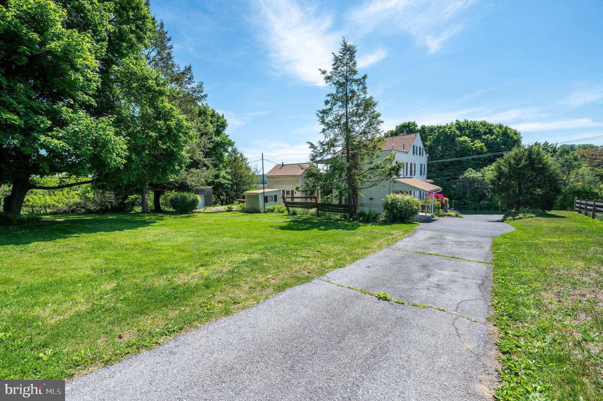 3577 State Hill Road Reading, PA 19608 - Photo 31 of 51 Driveway
