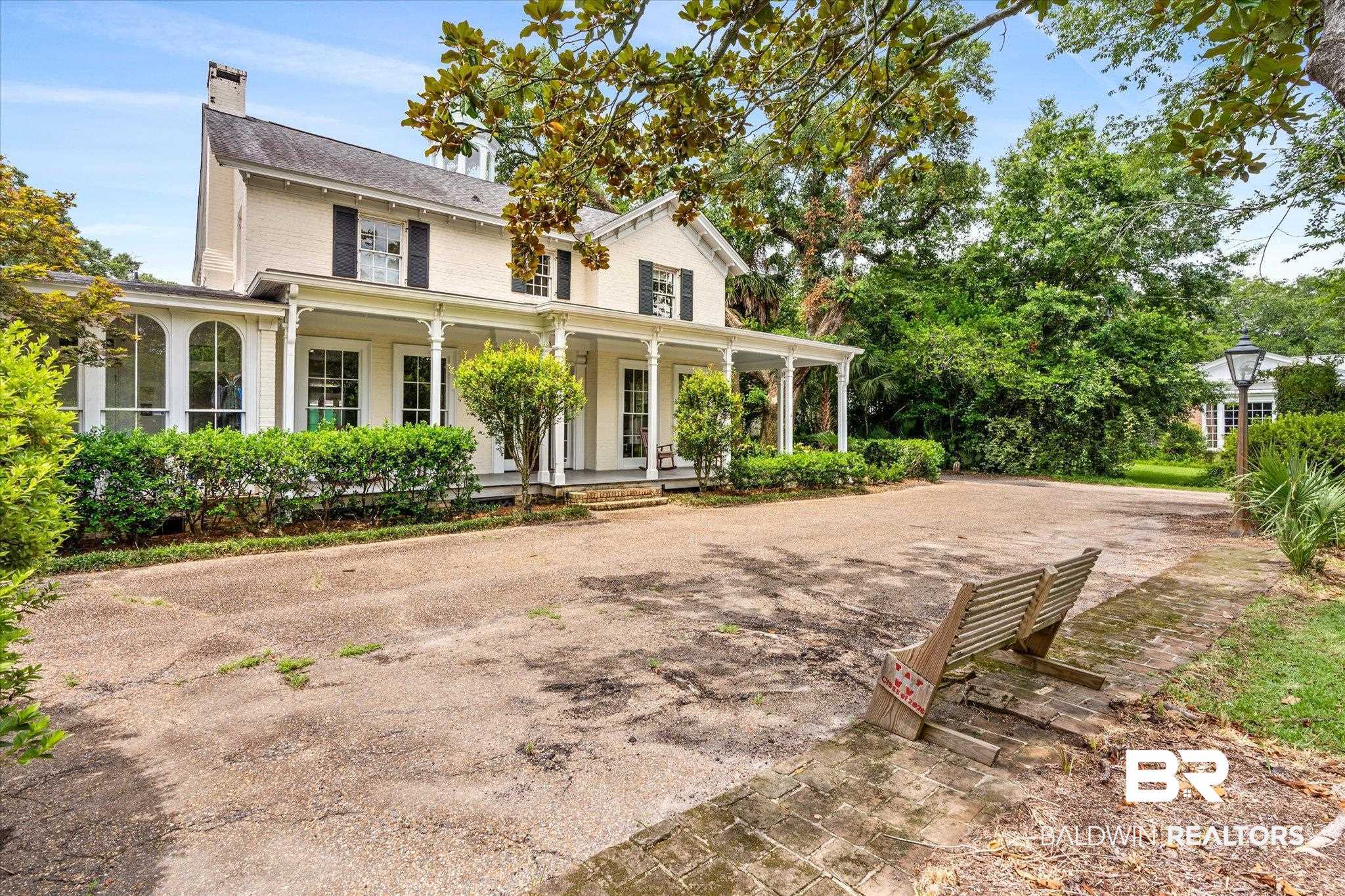 2205 Spring Hill Avenue Mobile, AL 36607 - Photo 45 of 59 Back of house with covered porch