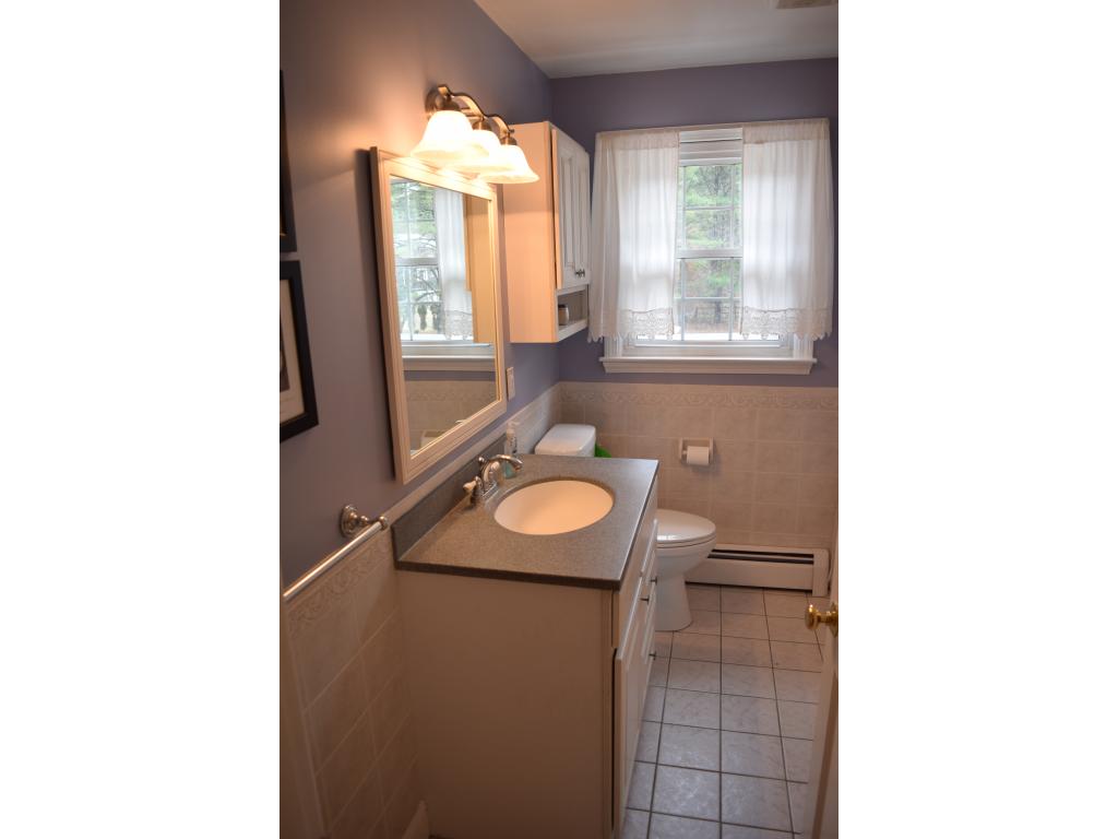 52 Kendall Pond Road Windham, NH 03087 - Photo 18 of 34