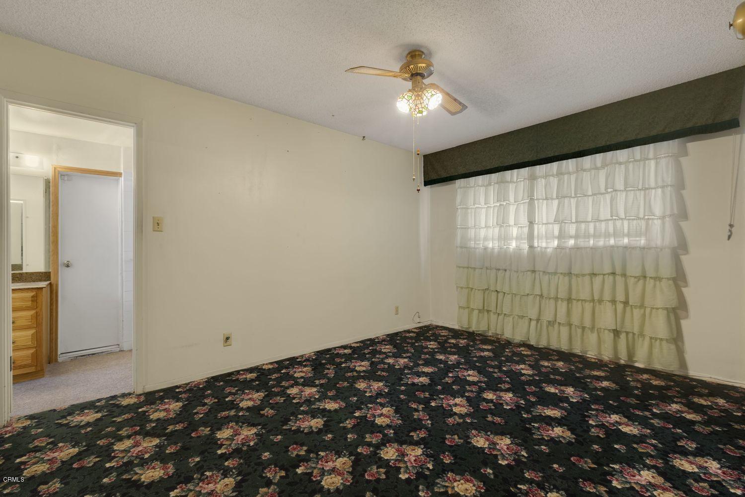 1251 Fuchsia Street Oxnard, CA 93036 - Photo 10 of 22 003_1251-fuchsia-street-oxnard-ca-usa-00