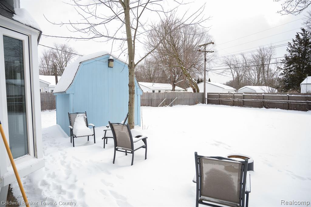 2423 Liter Road Lake Orion, MI 48359 - Photo 13 of 15 Gallery Image 13