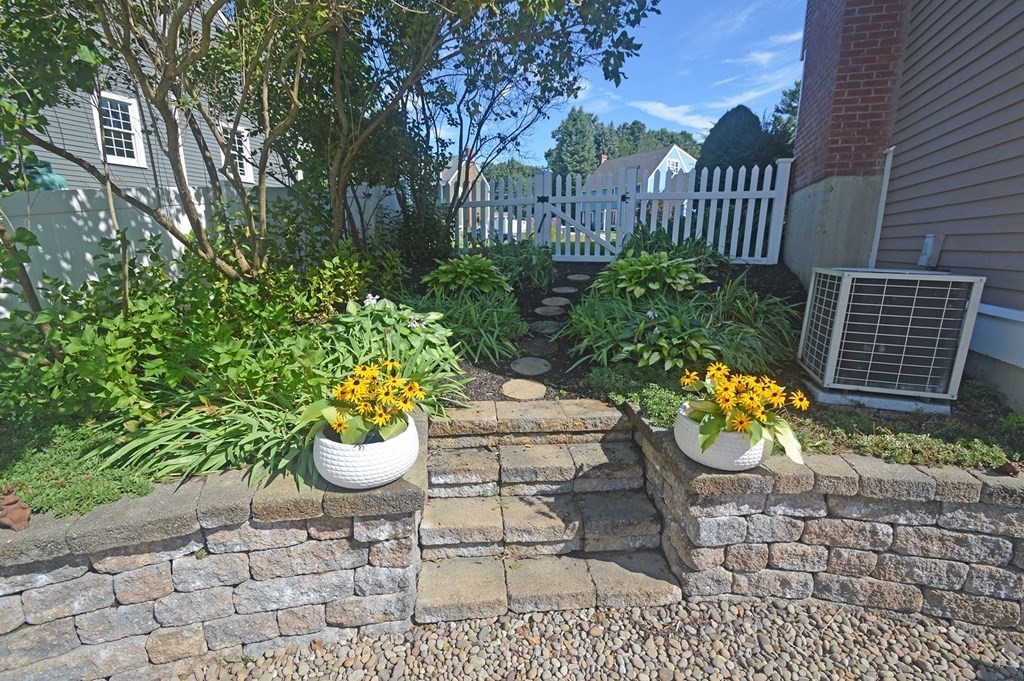 5 Ridge Road Haverhill, MA 01830 - Photo 11 of 38