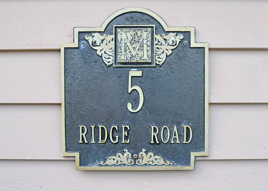 5 Ridge Road Haverhill, MA 01830 - Photo 4 of 38