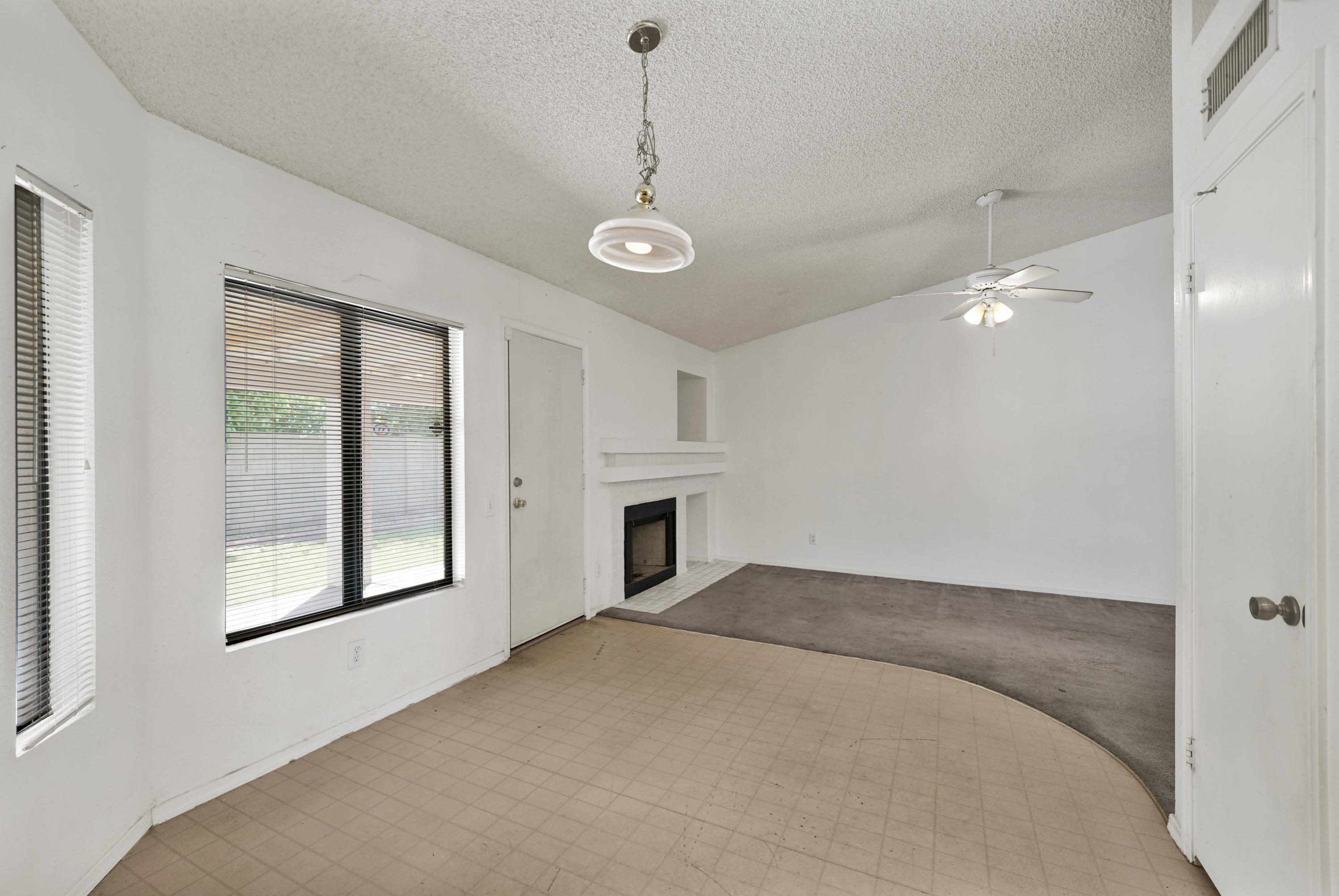 7749 West Redfield Road Peoria, AZ 85381 - Photo 16 of 45 Eat-In Kitchen