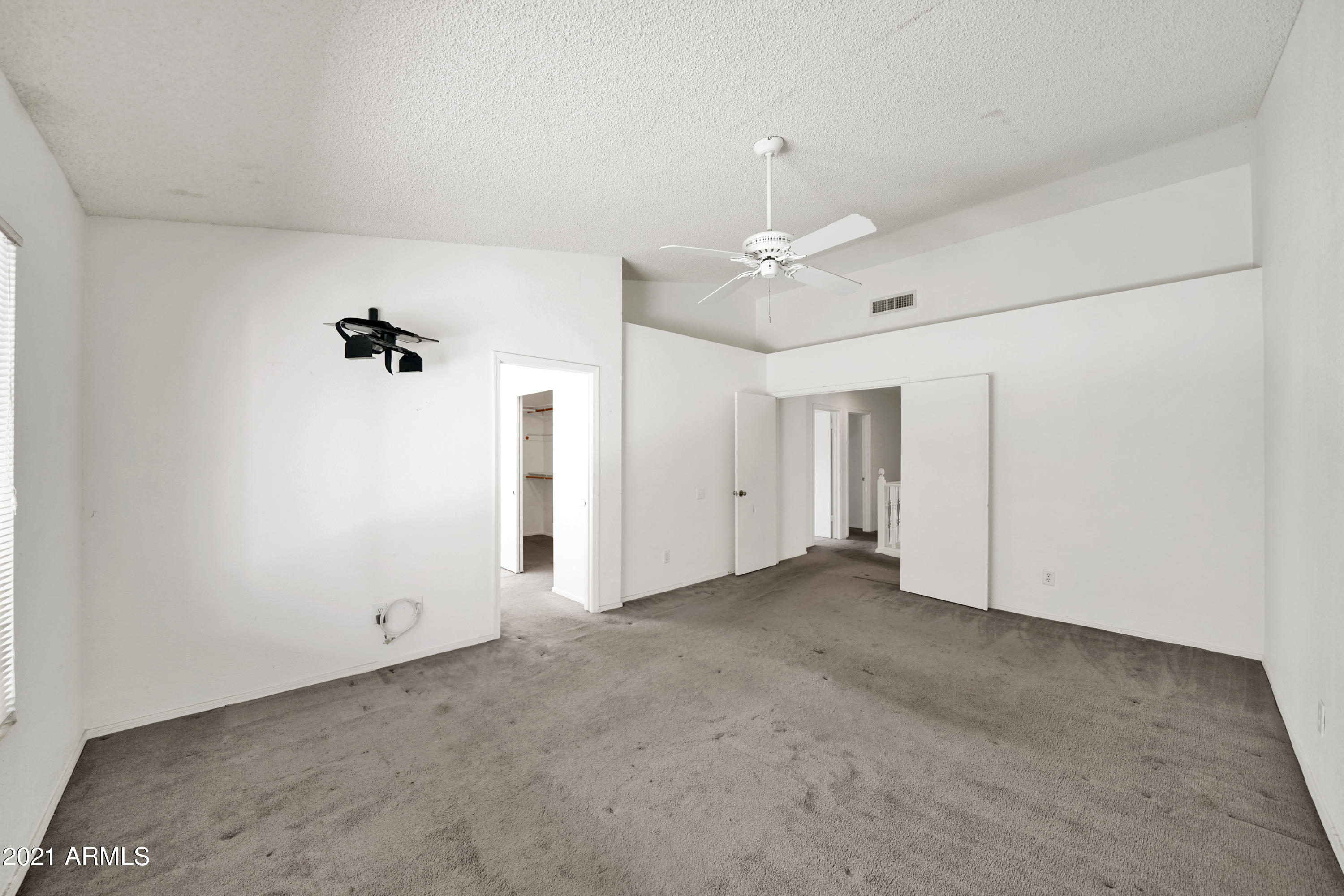7749 West Redfield Road Peoria, AZ 85381 - Photo 19 of 45 Owner's Suite