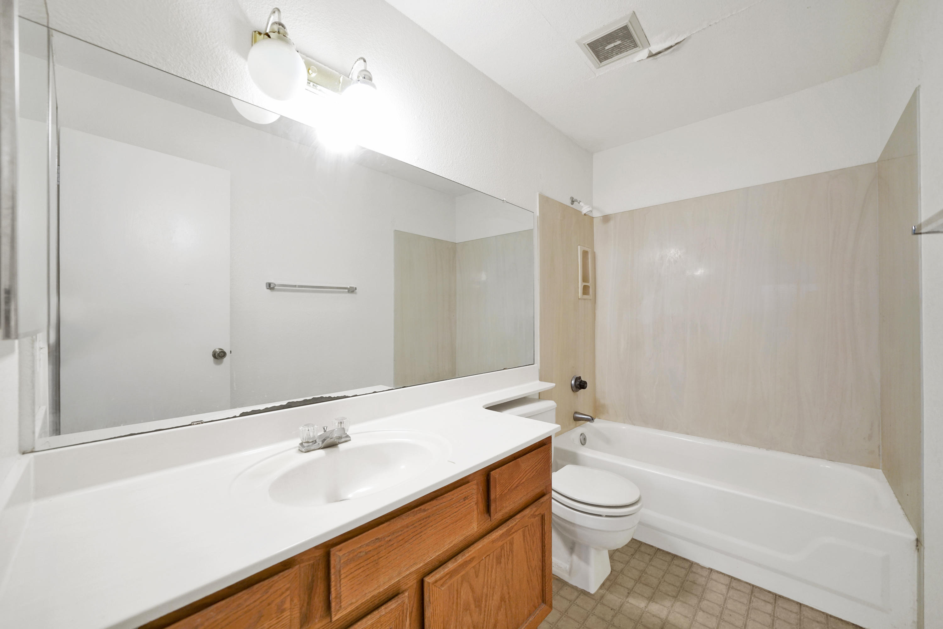 7749 West Redfield Road Peoria, AZ 85381 - Photo 28 of 45 Bathroom in Basement