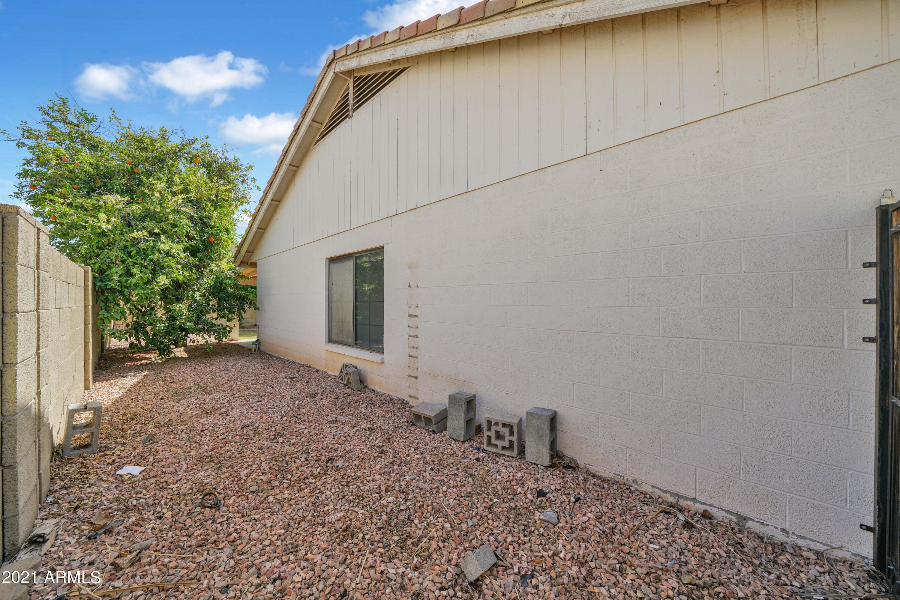 7749 West Redfield Road Peoria, AZ 85381 - Photo 43 of 45 Side Yard