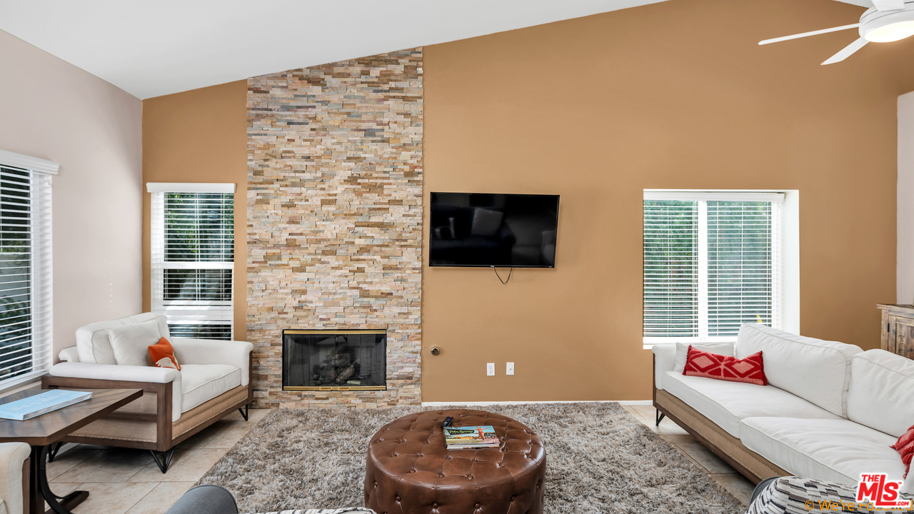 1597 East Racquet Club Road Palm Springs, CA 92262 - Photo 5 of 29 Gallery Image 5