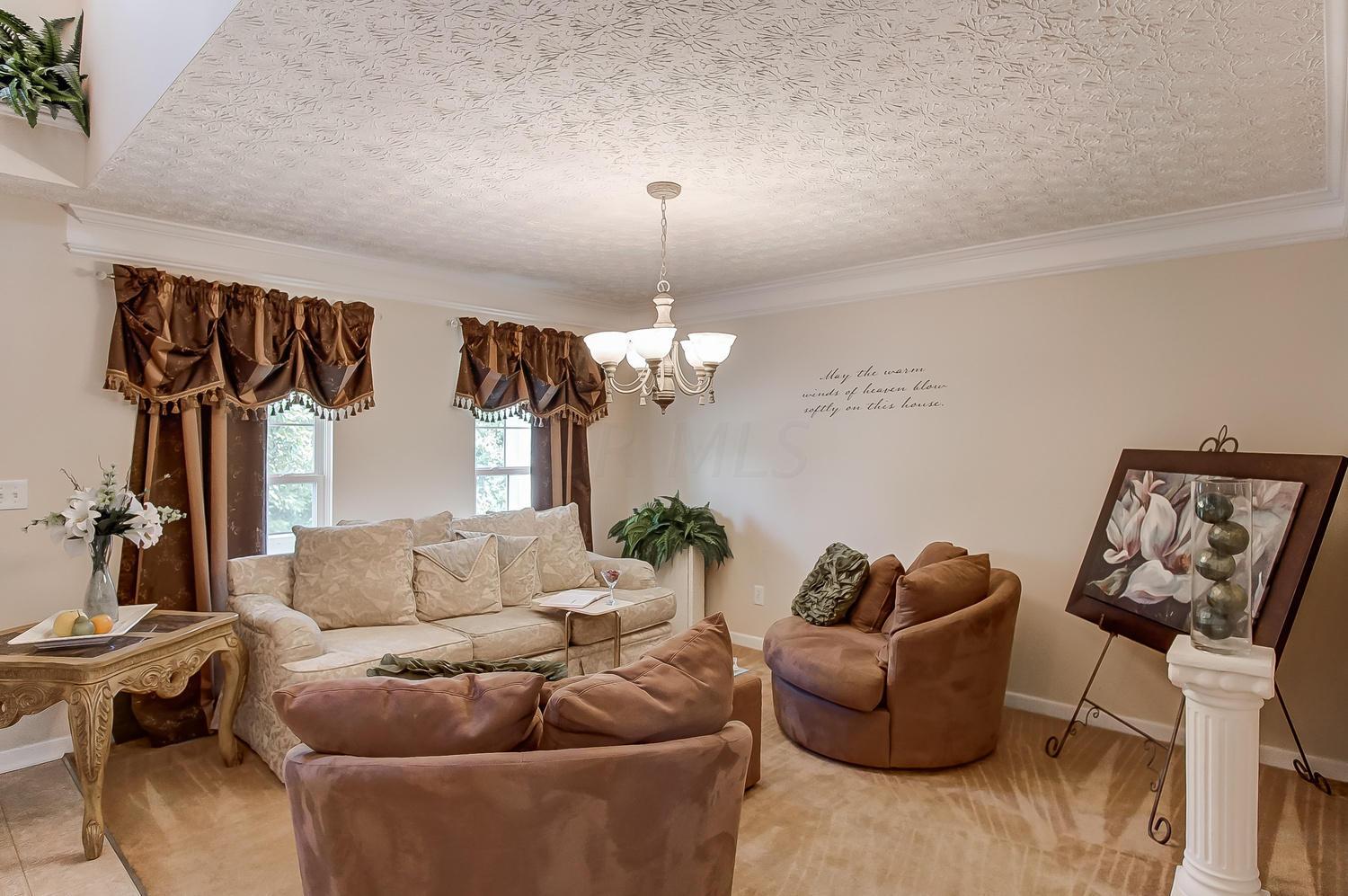 141 Rivers Edge Way Columbus, OH 43230 - Photo 5 of 45