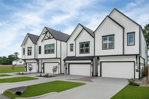 $349,900 | 5933 Cebra, Houston, TX 77091