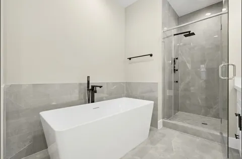 $349,900 | 5933 Cebra, Houston, TX 77091