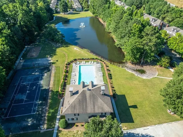 $259,900 | 1699 Burnt Oak Drive, Unit 195, Dalton, GA 30721