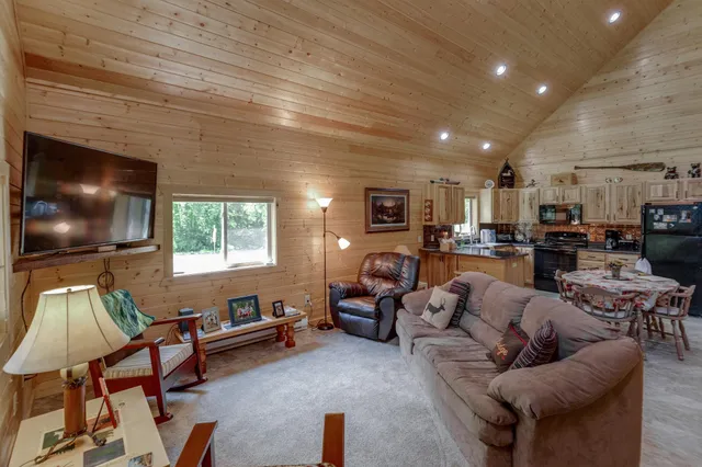 $425,000 | 24634 Wooded Trail, Crosby, MN 56441