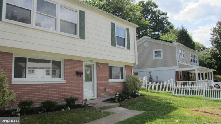 14502 Fullerton Road Woodbridge, VA 22193 - Photo 17 of 30 Exterior (Front)