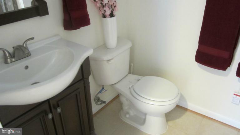 14502 Fullerton Road Woodbridge, VA 22193 - Photo 19 of 30 Bath