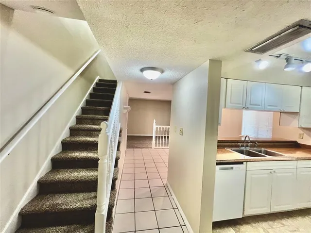 $159,000 | 1409 Oak Place, Unit H, Apopka, FL 32712