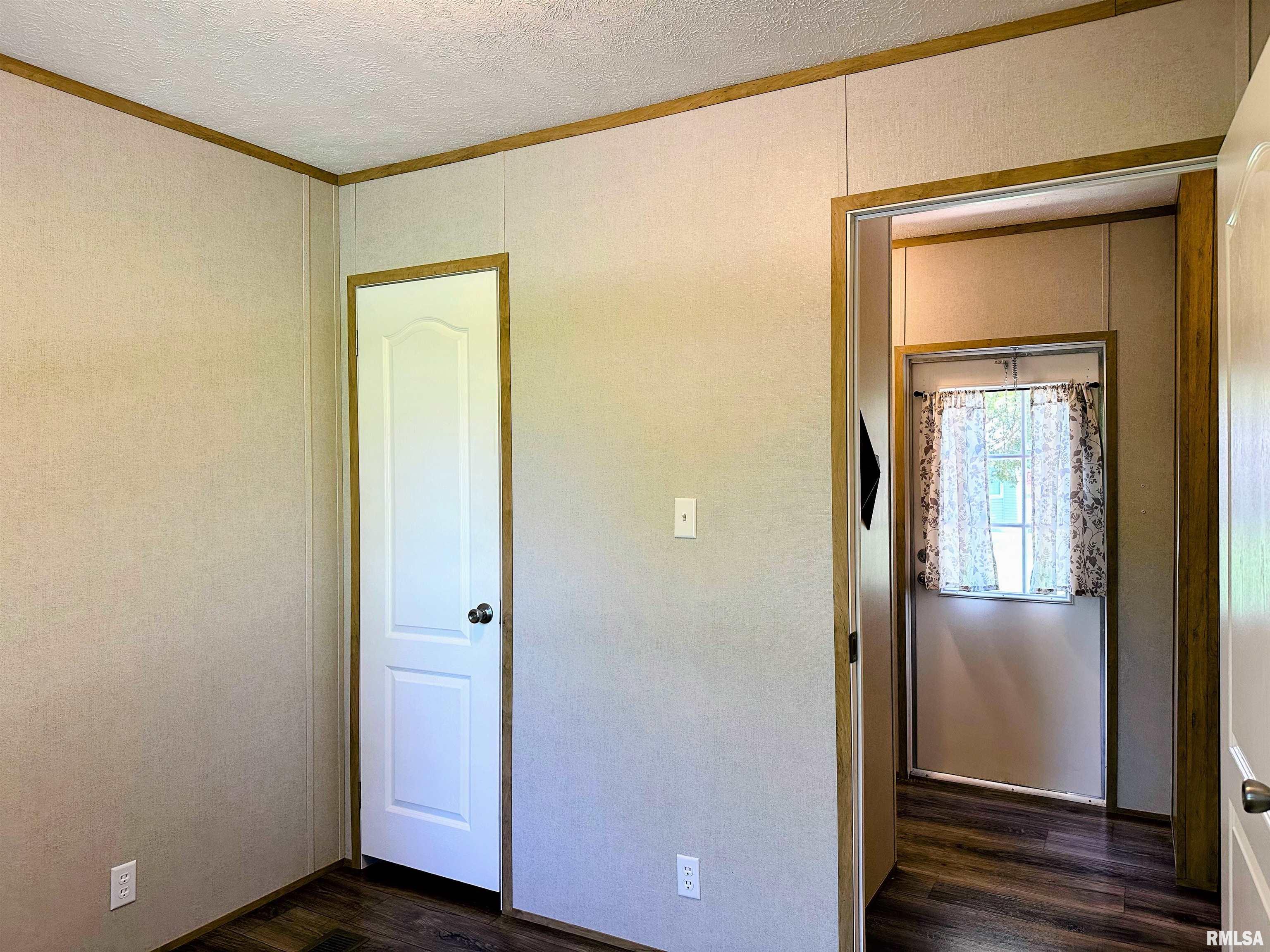 300 4th Street Colp, IL 62918 - Photo 24 of 48