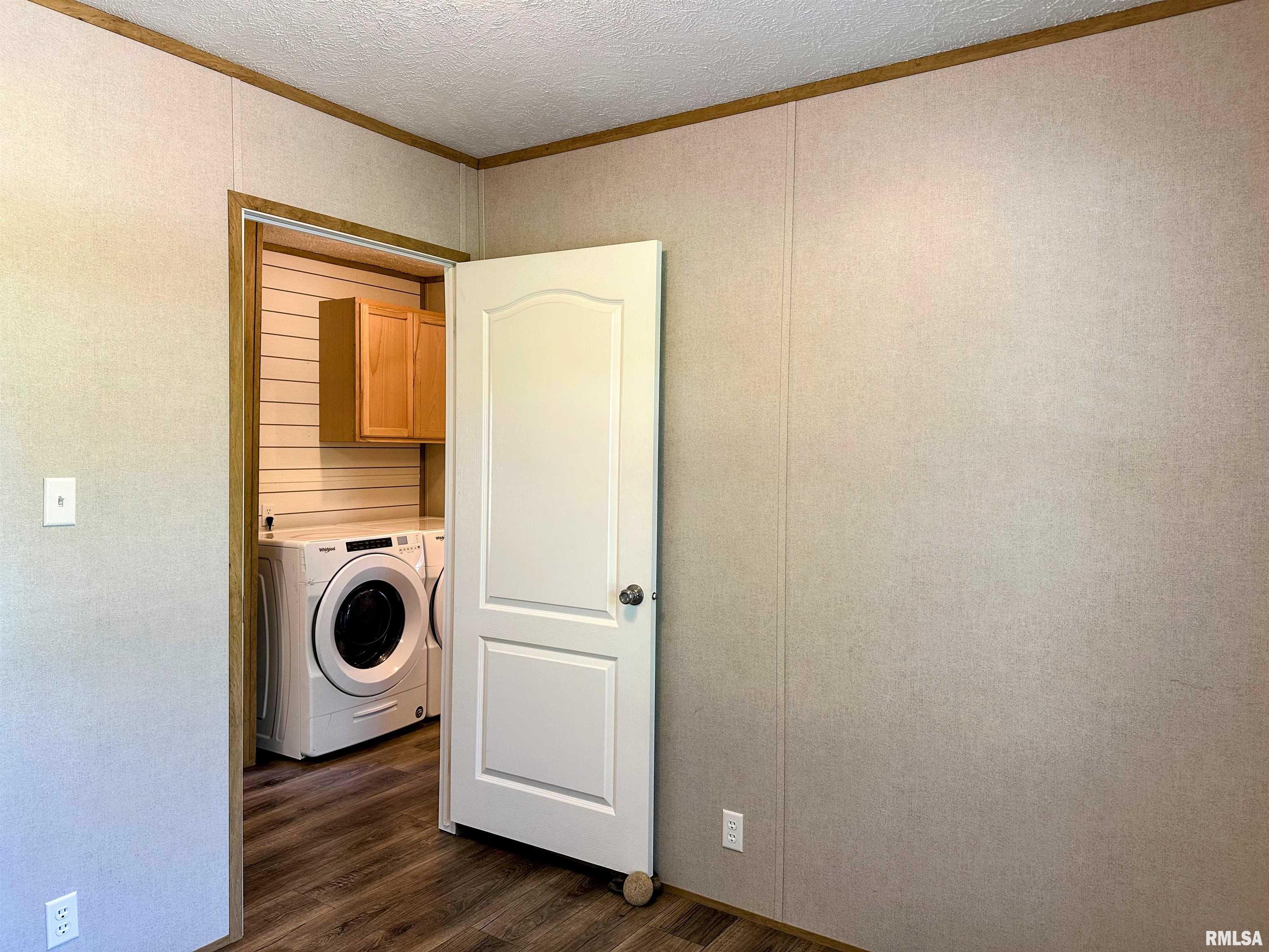 300 4th Street Colp, IL 62918 - Photo 25 of 48